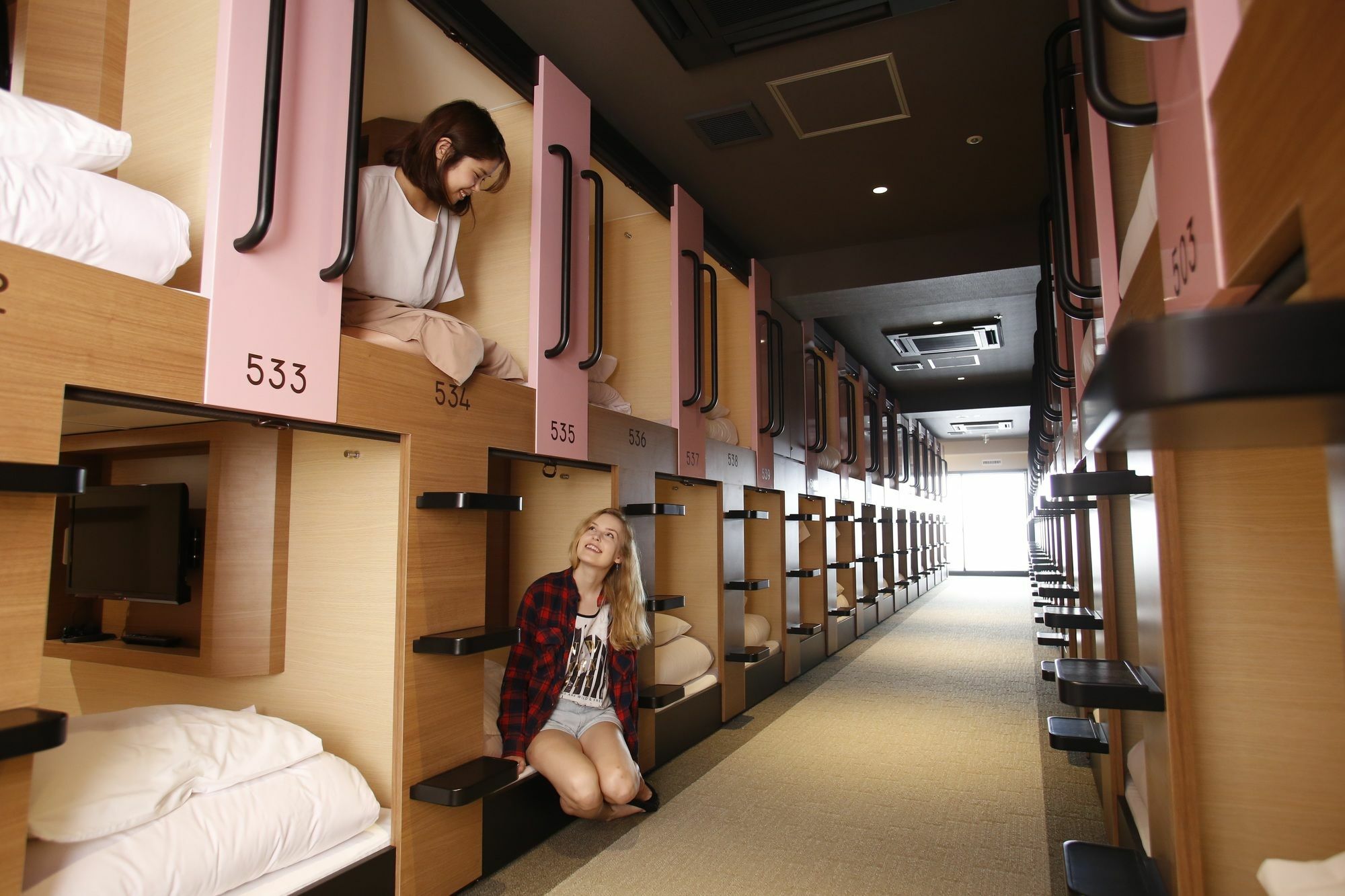 Y'S Cabin Osaka Namba Esterno foto